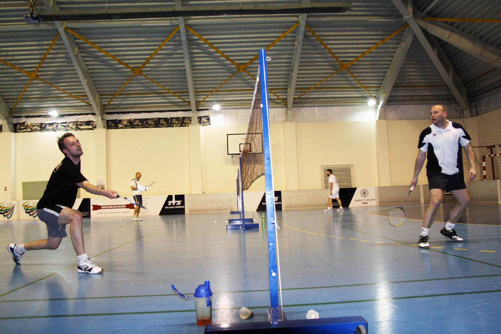 tts-badminton2